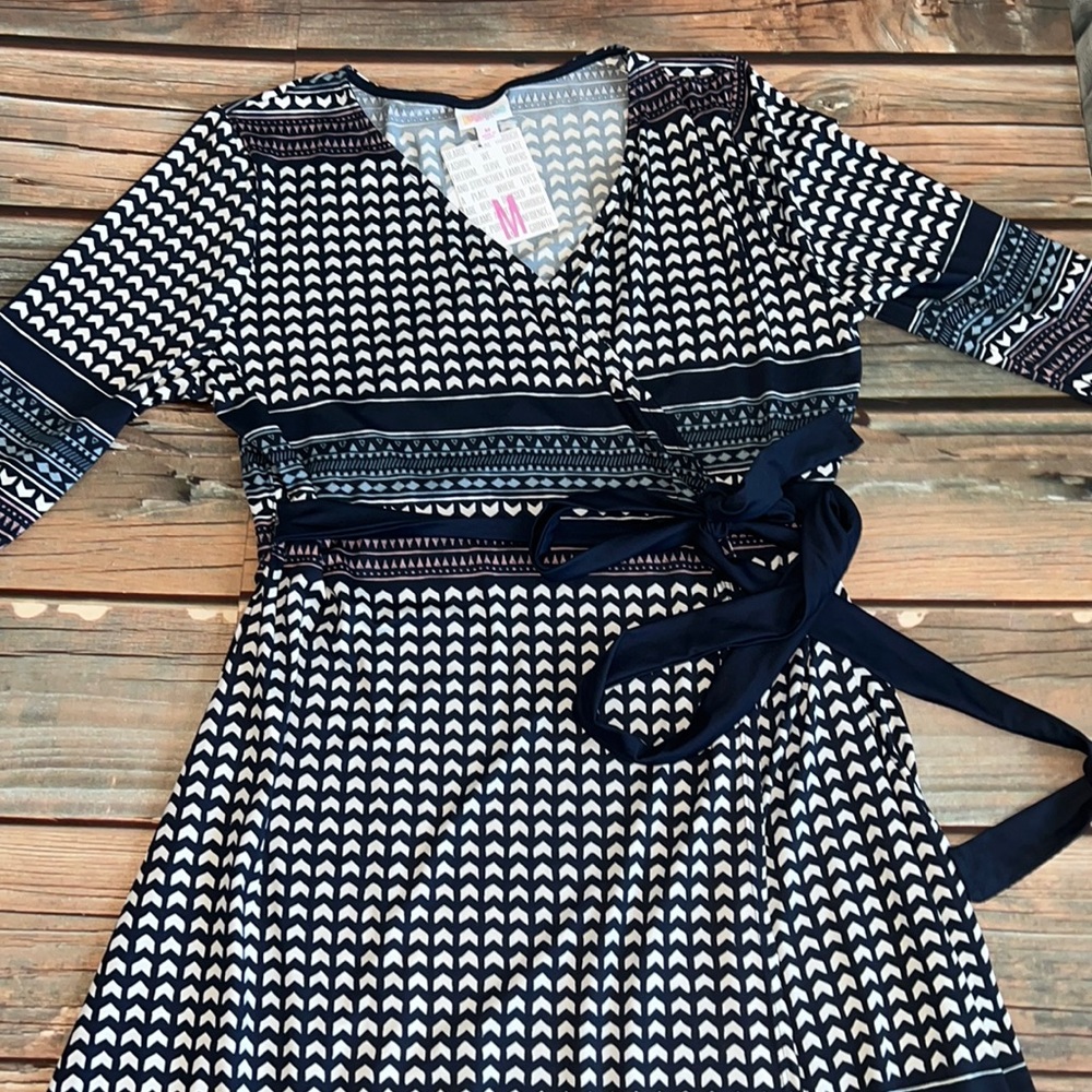 NWT LuLaRoe Michelle dress, sz Medium